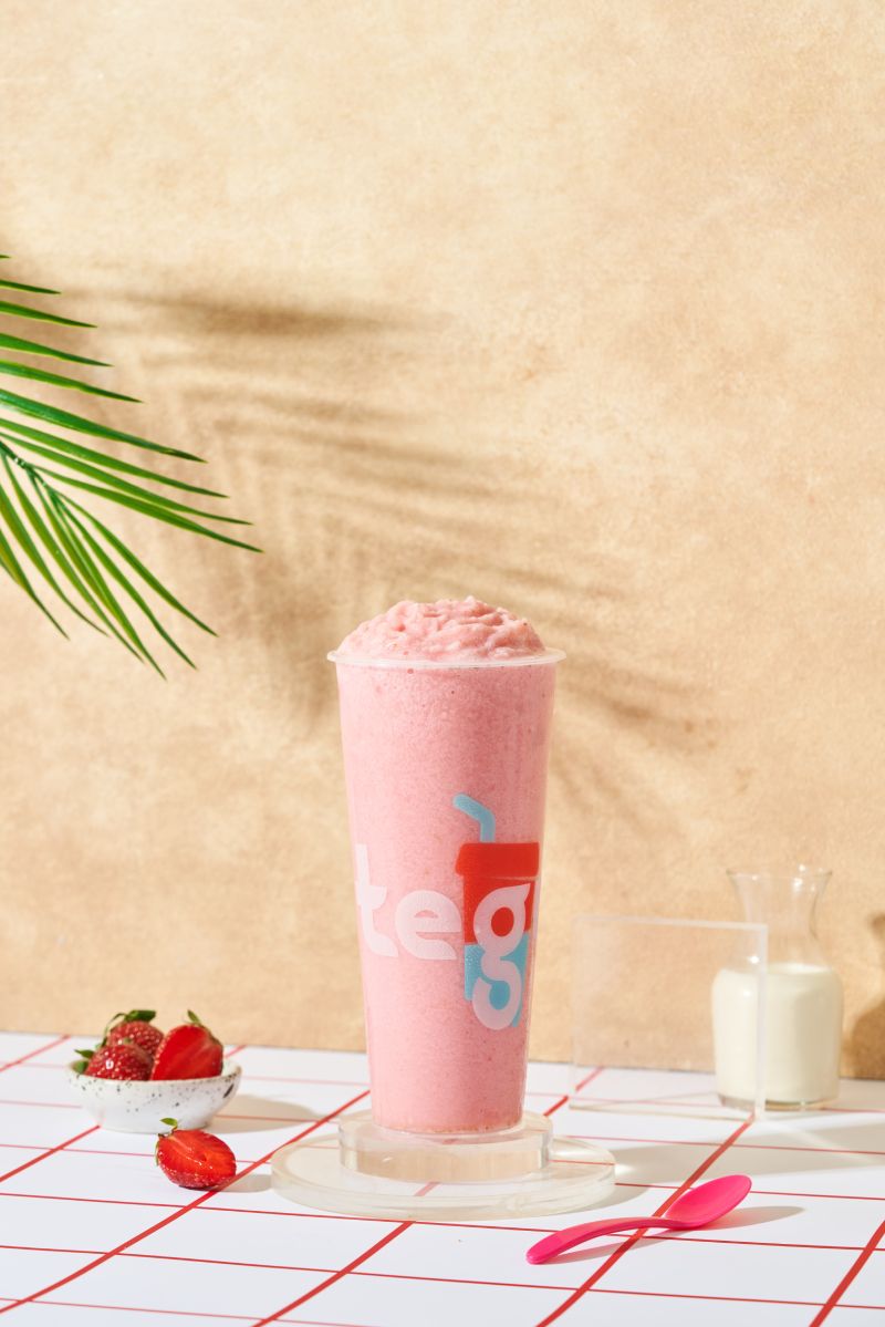 STRAWBERRY MILK SLUSHY